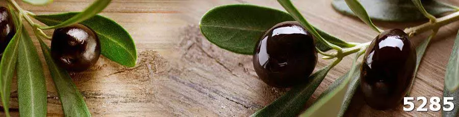 Стеклянные панели для кухни с фотоизображением Оливки