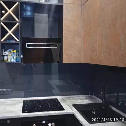Стеклянные панели однотонные