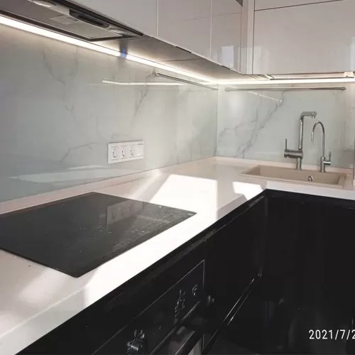 Подсветка фартука светодиодной лентой на кухне