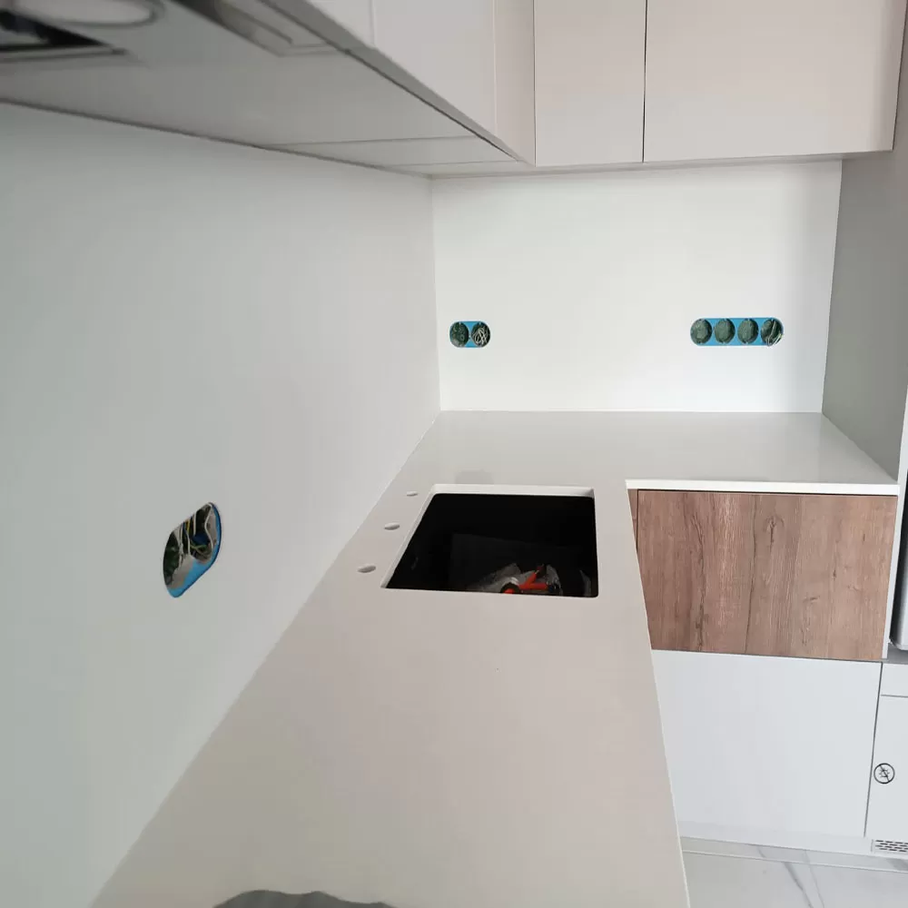 Стеклянный матовый фартук для кухни - фото